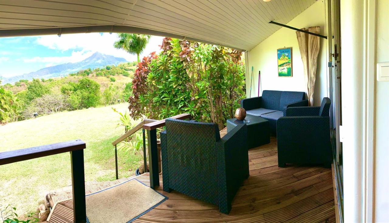 Lodge Colibris Piscine Privee Vue Panoramique Mer Et Montagne Pelee , 500 M Plage Dans Un Parc , Calme Assure Ideal Pour Decouvrir Le Nord Caraibes ลาการ์เบต์ ภายนอก รูปภาพ