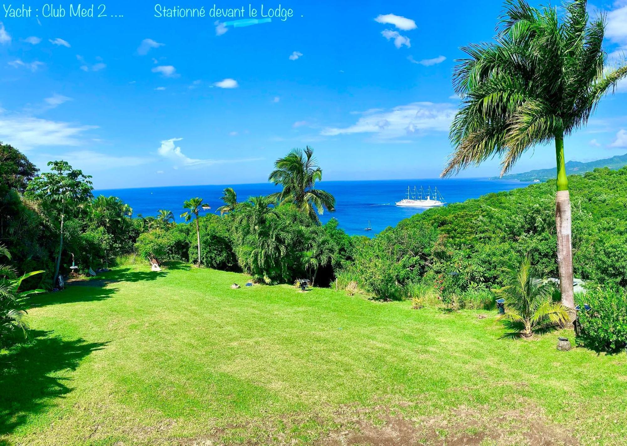 Lodge Colibris Piscine Privee Vue Panoramique Mer Et Montagne Pelee , 500 M Plage Dans Un Parc , Calme Assure Ideal Pour Decouvrir Le Nord Caraibes ลาการ์เบต์ ภายนอก รูปภาพ